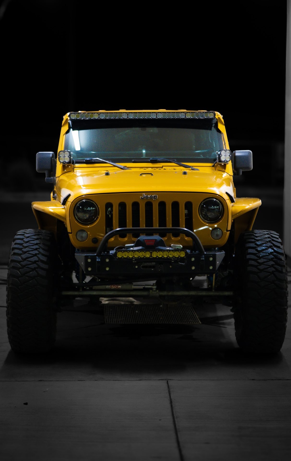Head-on front view